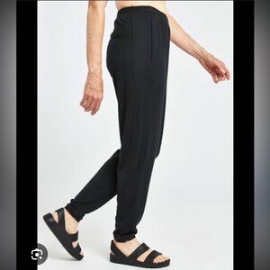 Oiselle “Eight” track pants